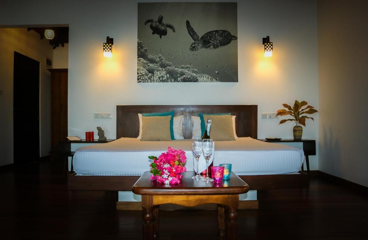 Omia Hotell Tangalle Exteriör bild